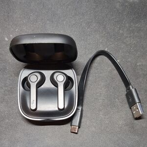 Taotronics Wireless Bluetooth Earbuds with Charging Case and USB Charging Cable
